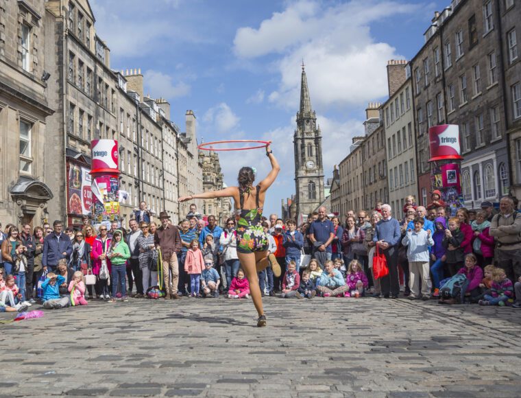 Performer on The Royal Mile during the Edinburgh Fringe Festival